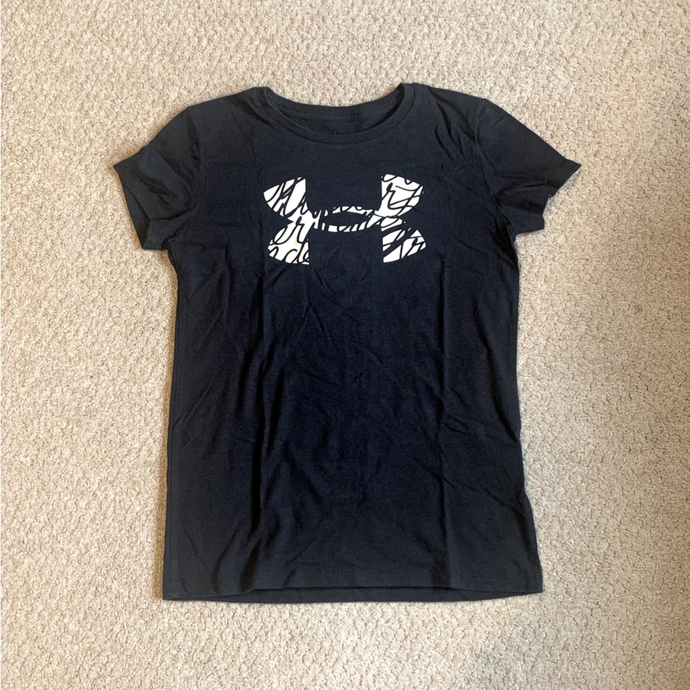 Under Armour T-Shirt in Black: XS